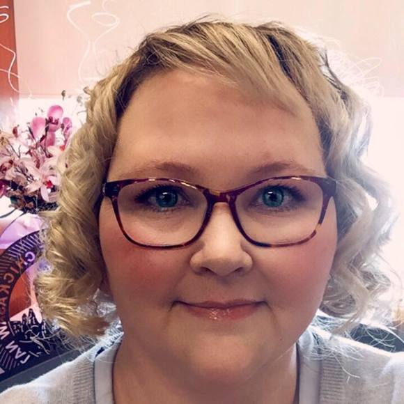 Meet your Posher, Rebecca - Picture 1 of 1